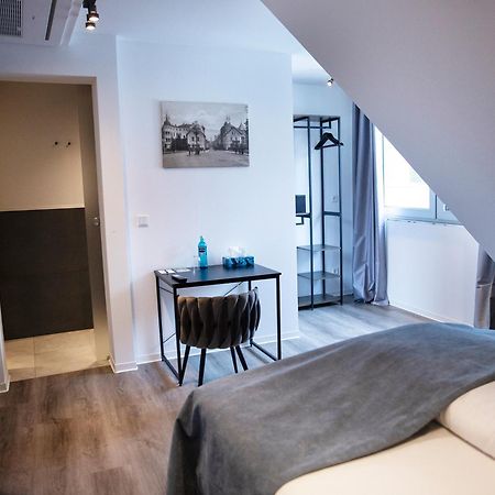 Hotel Kump365 Падерборн Екстериор снимка