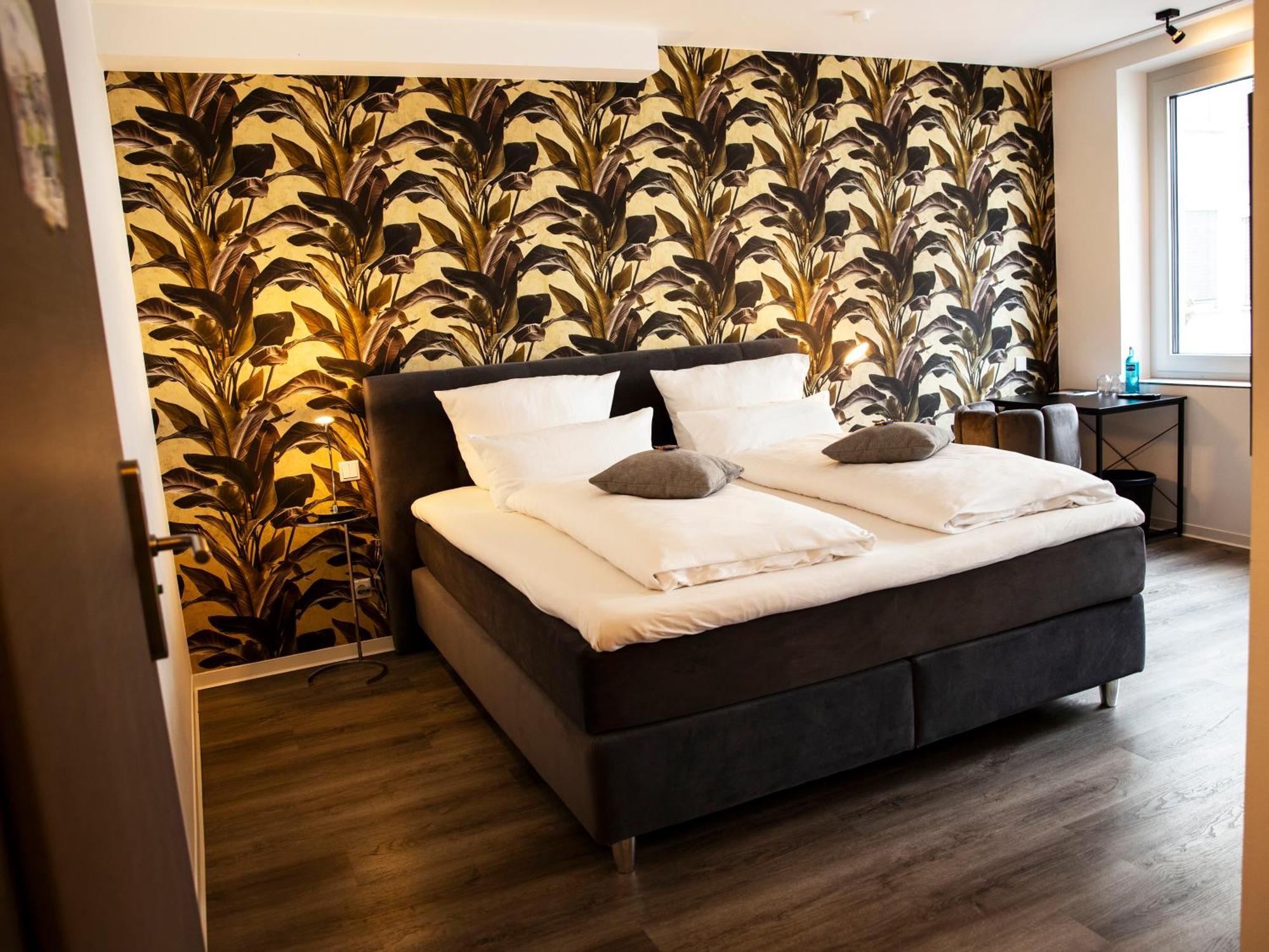 Hotel Kump365 Падерборн Екстериор снимка
