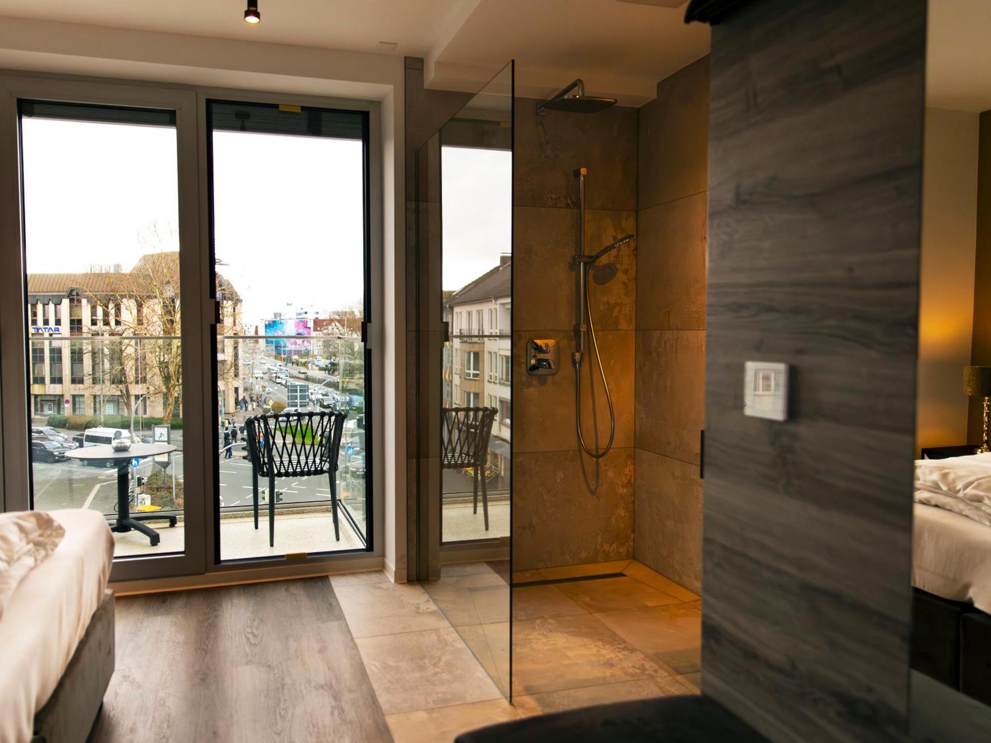 Hotel Kump365 Падерборн Екстериор снимка