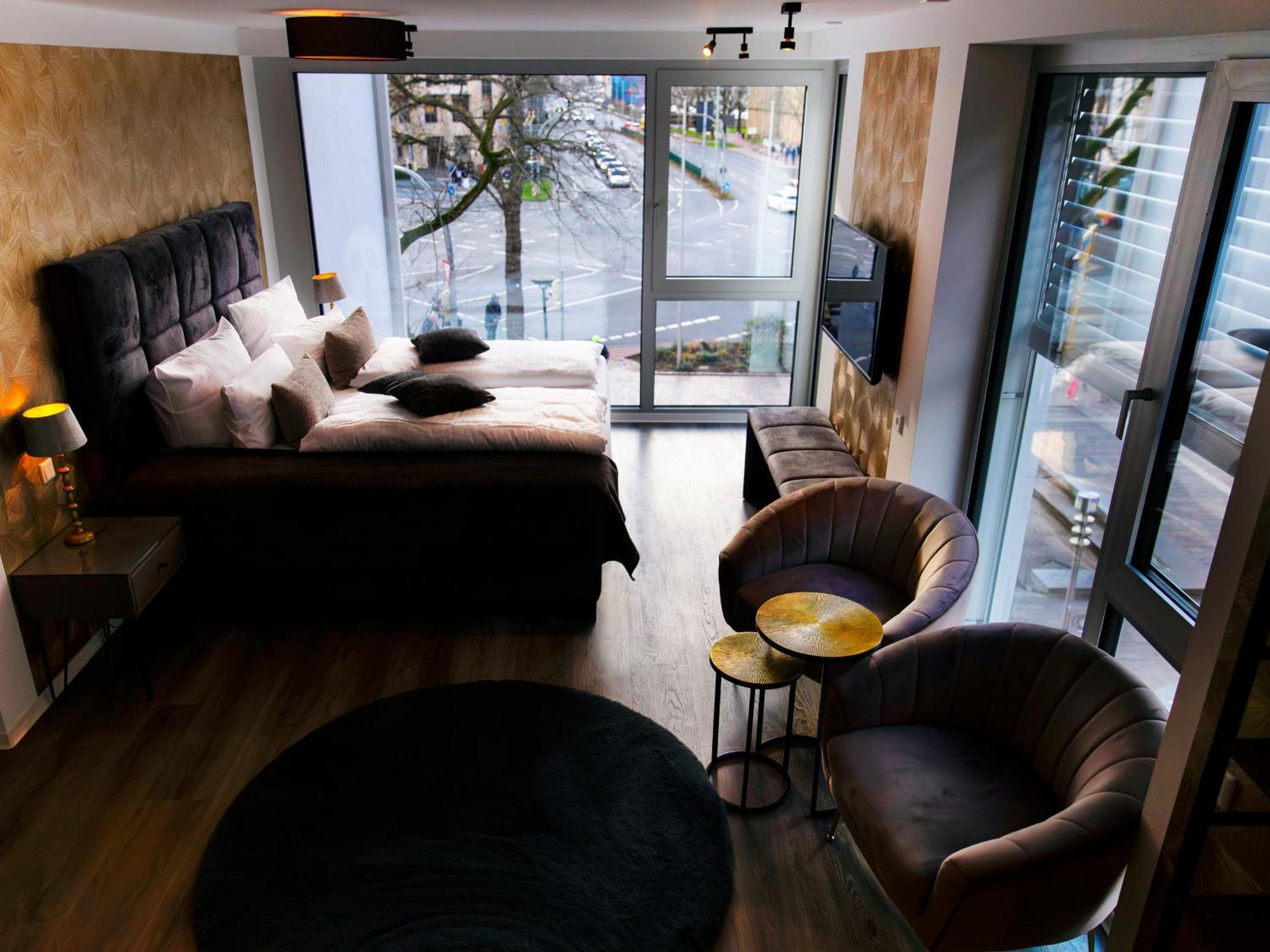 Hotel Kump365 Падерборн Екстериор снимка