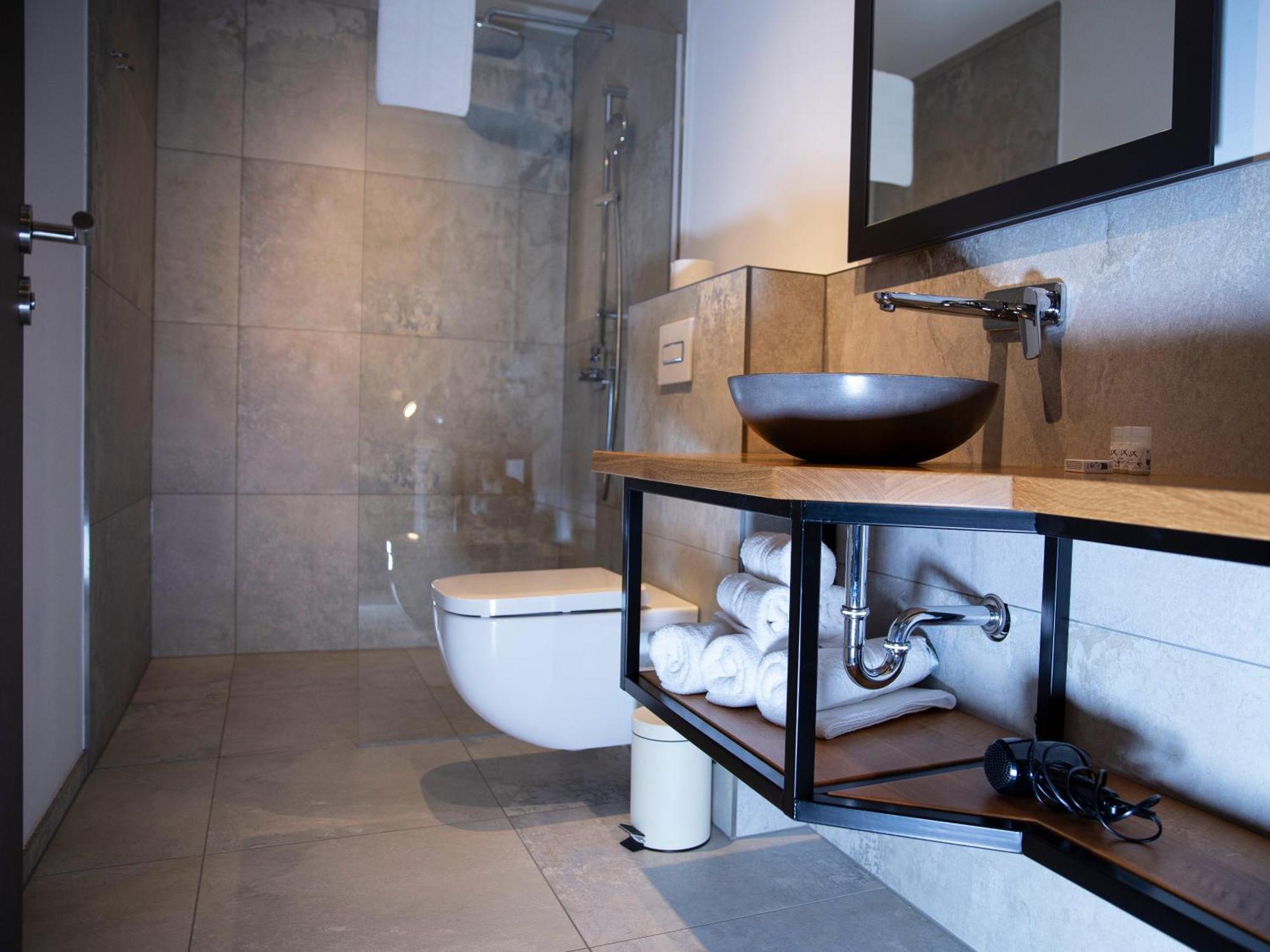 Hotel Kump365 Падерборн Екстериор снимка