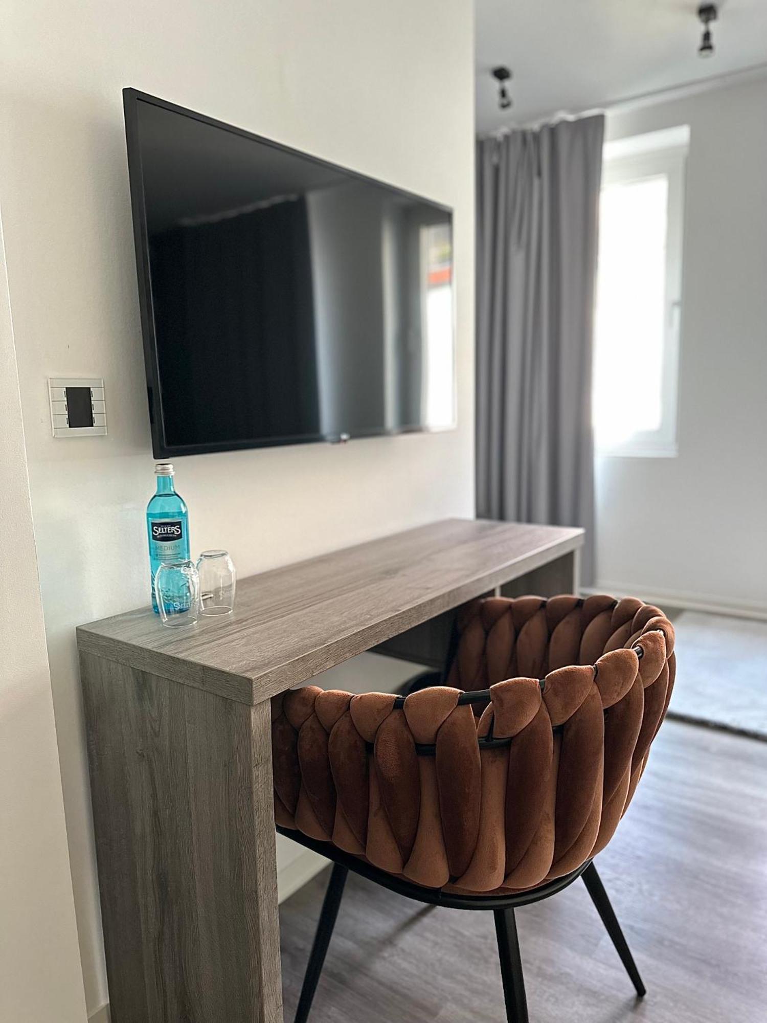 Hotel Kump365 Падерборн Екстериор снимка